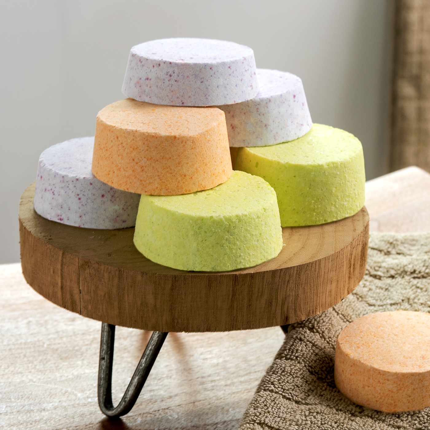 Bath Bomb Recipe to Make at Home (Easy & Luxurious!)