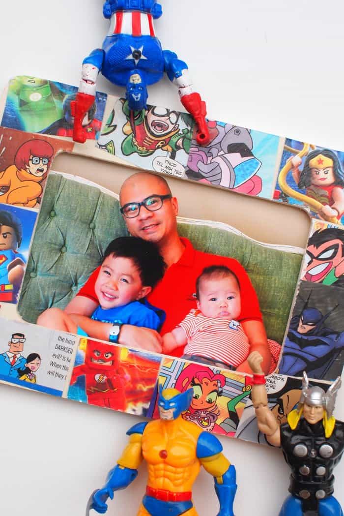 DIY comic book photo frame
